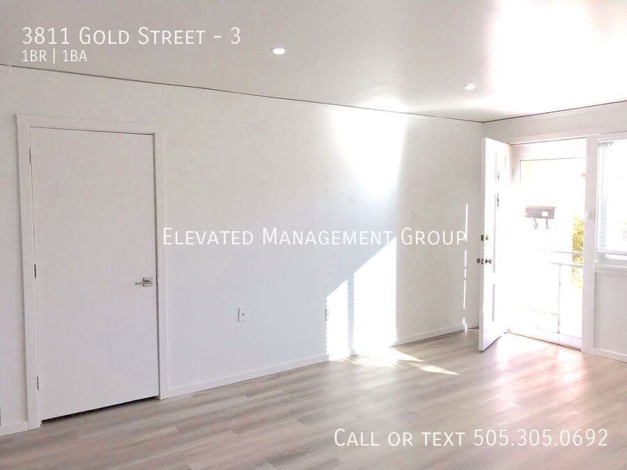 3811 Gold St #3 - Photo 6 of 12