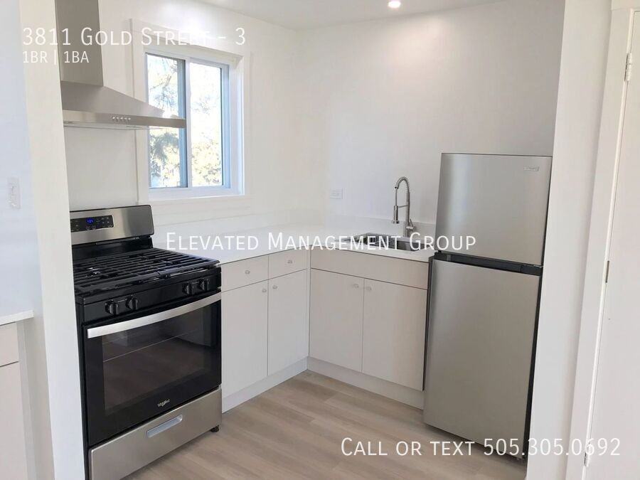3811 Gold St #3 - Photo 7 of 12