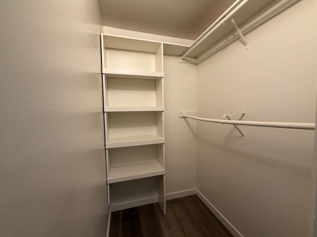 622 S Kalmia St #B - Photo 7 of 11