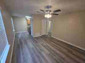 117 Alder Ave Se - Photo 1 of 1