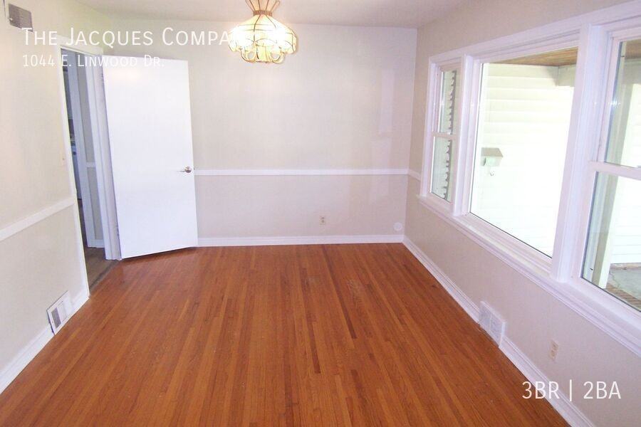1044 E Linwood Dr - Photo 6 of 17