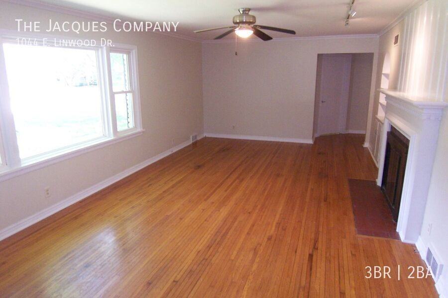 1044 E Linwood Dr - Photo 7 of 17
