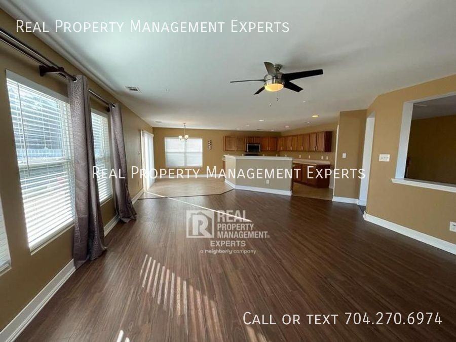 15750 Normans Landing Dr - Photo 5 of 22