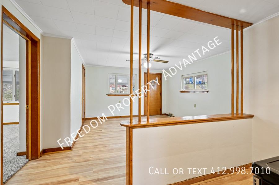 2047 Redrose Ave #2 - Photo 6 of 23