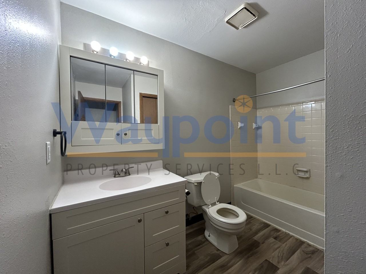 421 Balderson Street - Photo 5 of 6