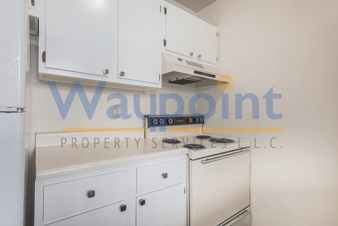 101 North Front Street - Photo 4 of 20