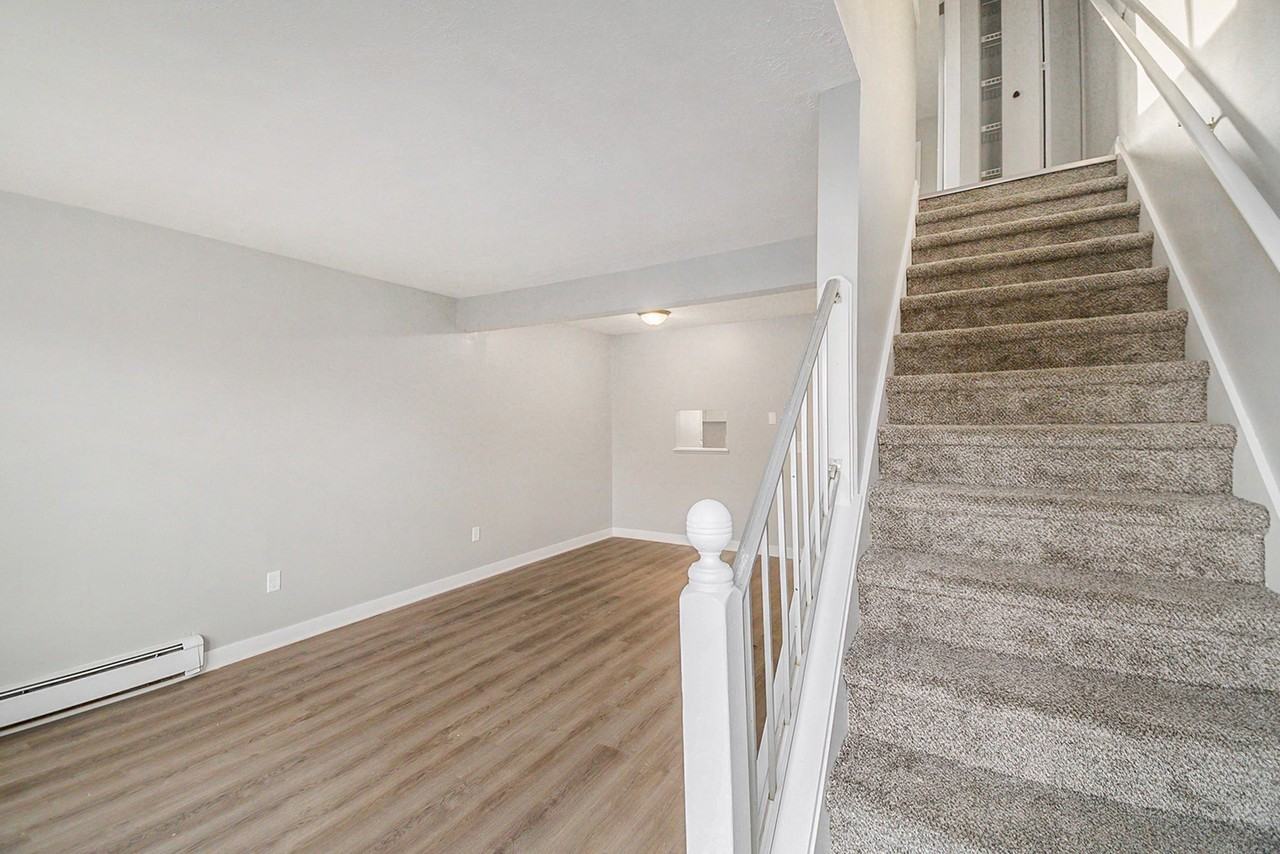 315 Smith Street - Photo 2 of 18