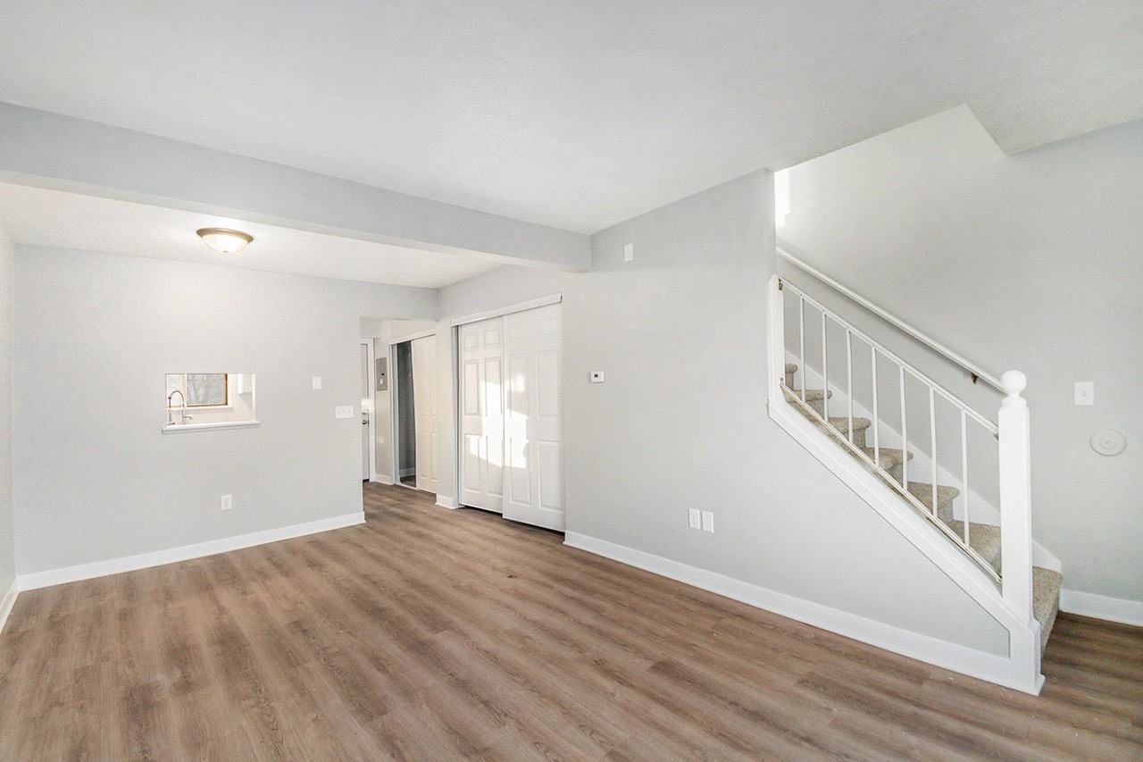315 Smith Street - Photo 3 of 18