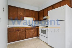 featured image of 914 E Oak St