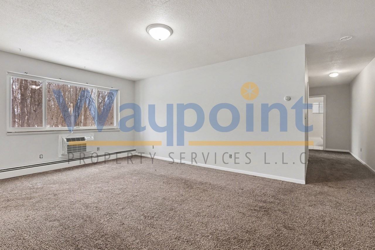914 East Oak Street - Photo 7 of 15