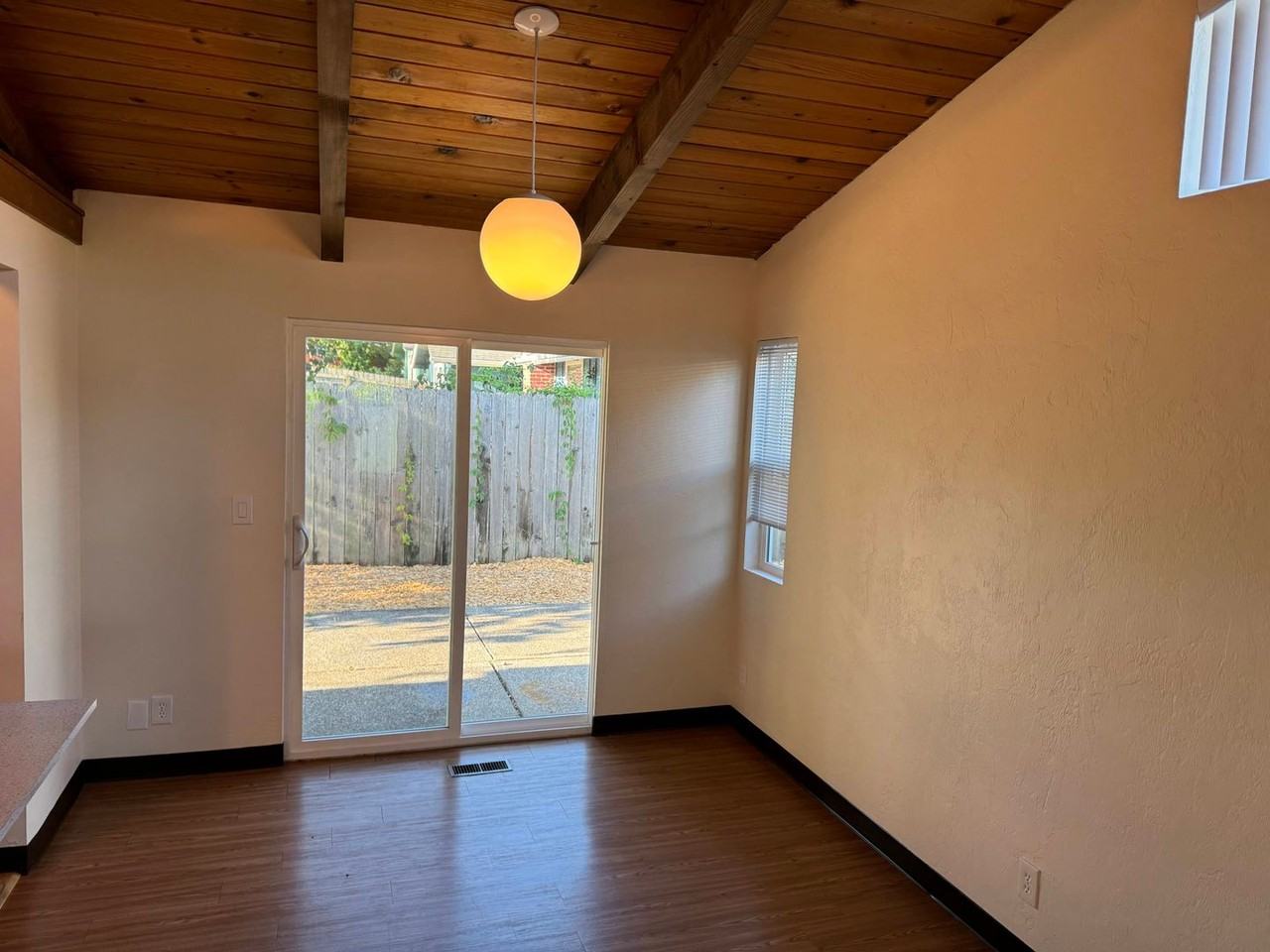 398 W 20th Ave - Photo 6 of 37