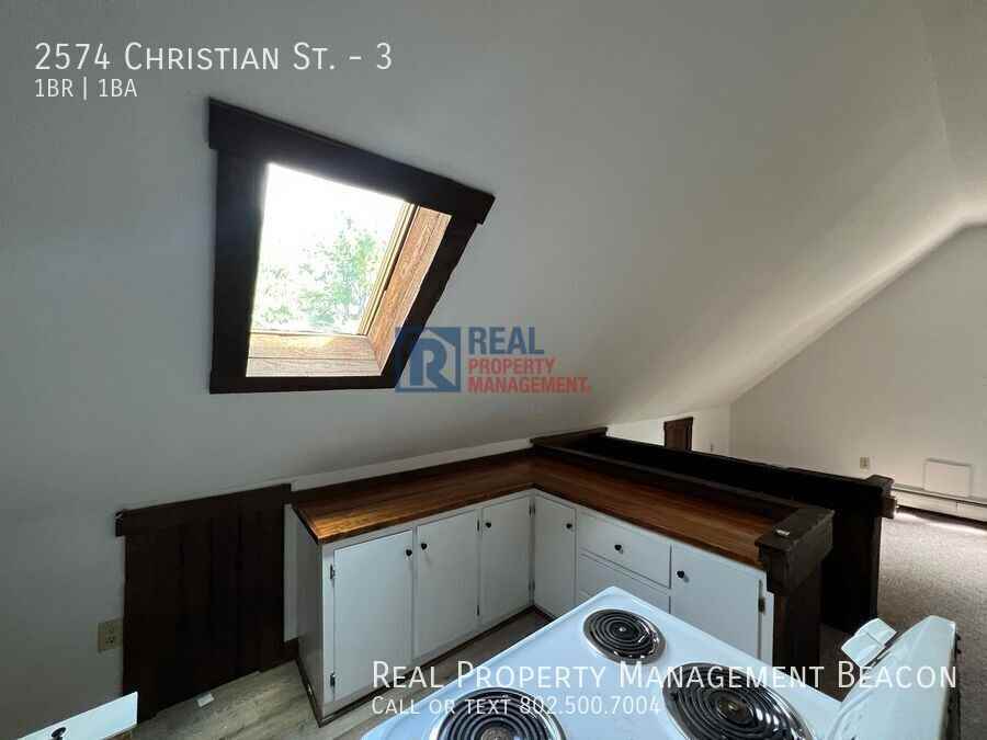 2574 Christian St #3 - Photo 5 of 10