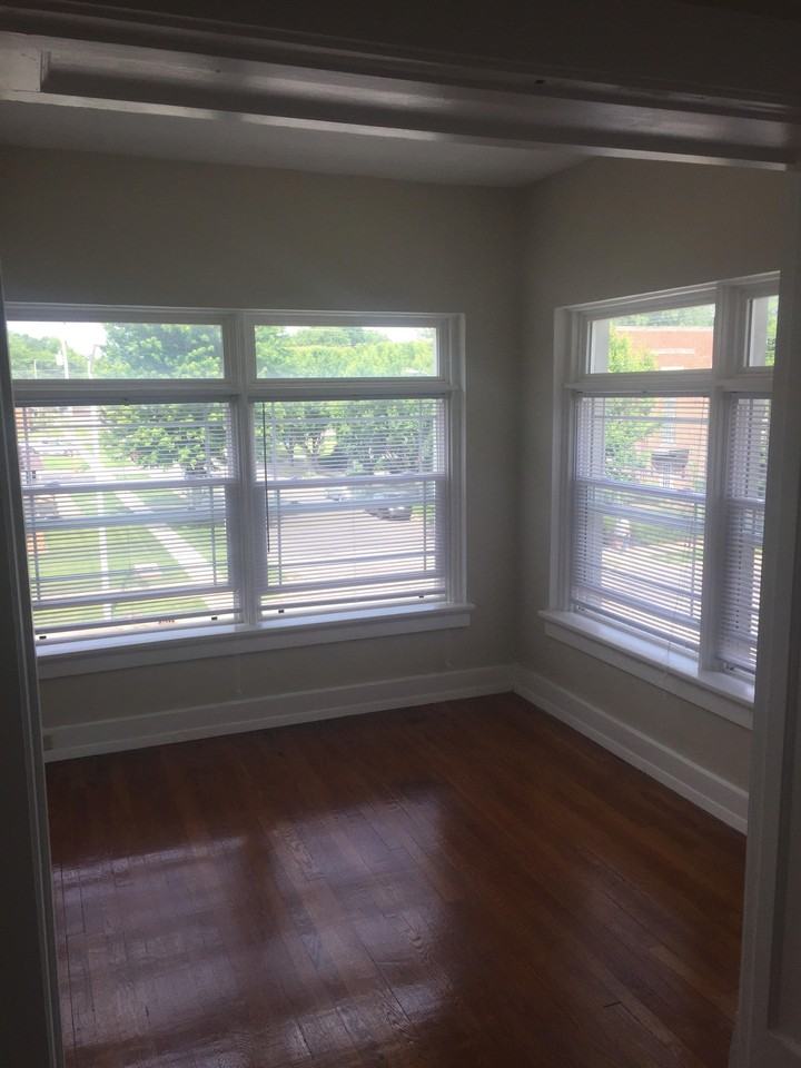 1002 S 2nd Street - Photo 2 of 15