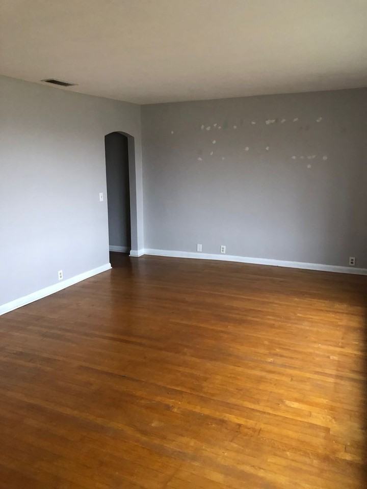 3158 E State Road 236 - Photo 4 of 14