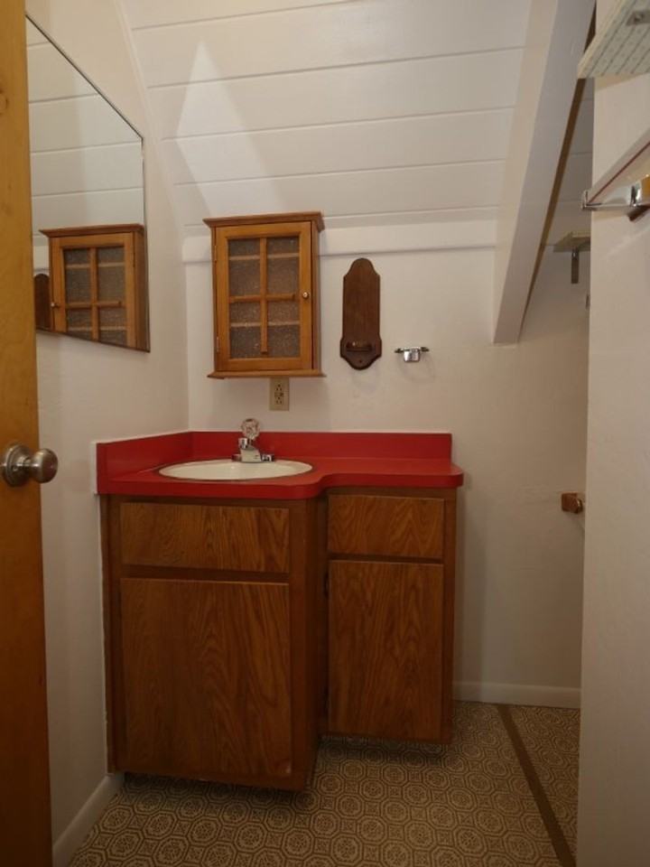 16870 Alpine Dr - Photo 5 of 12