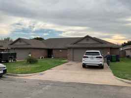 featured image of 10220 Lilac