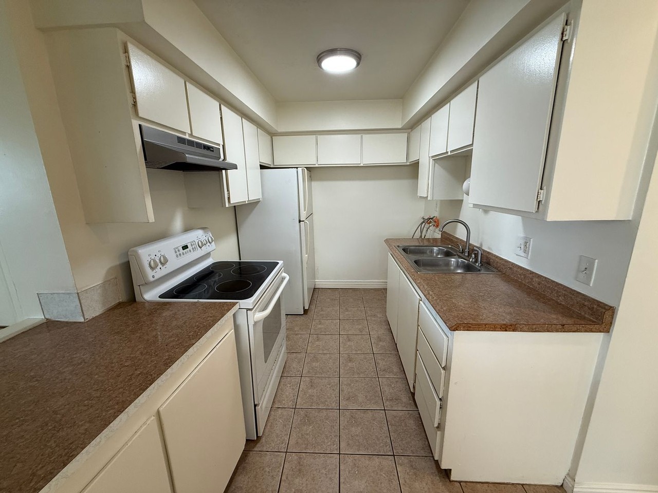 4047 W 3275 S - Photo 5 of 10