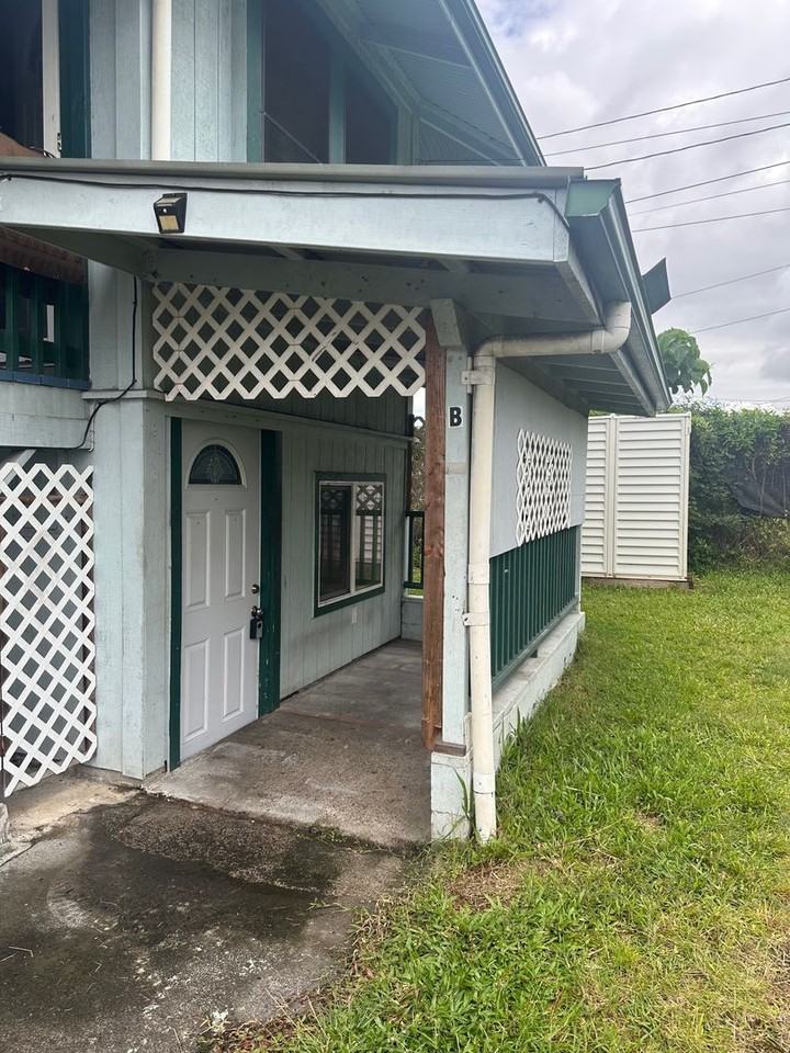 1521B Kinoole St - Photo 2 of 9