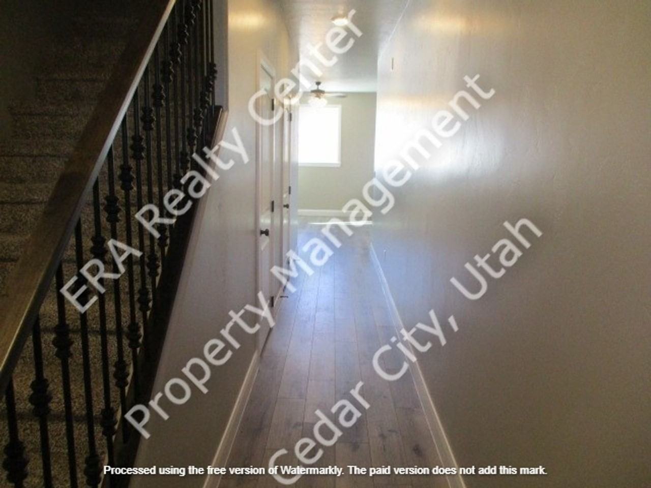 485 W 1425 N - Photo 3 of 19