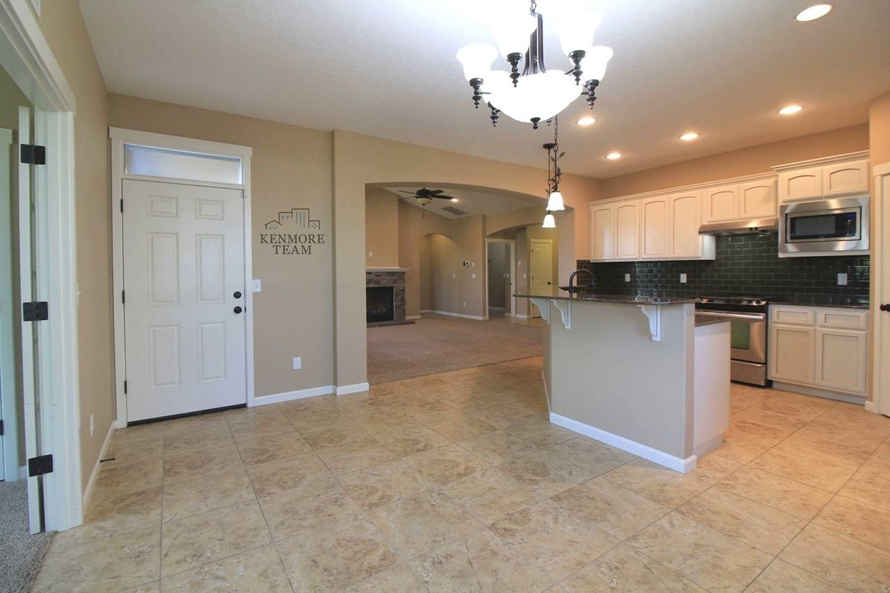1118 N Nevada St - Photo 3 of 13