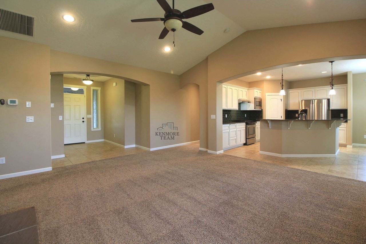 1118 N Nevada St - Photo 6 of 13