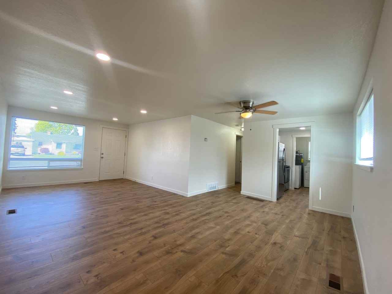 353 W Columbia Ave - Photo 2 of 18