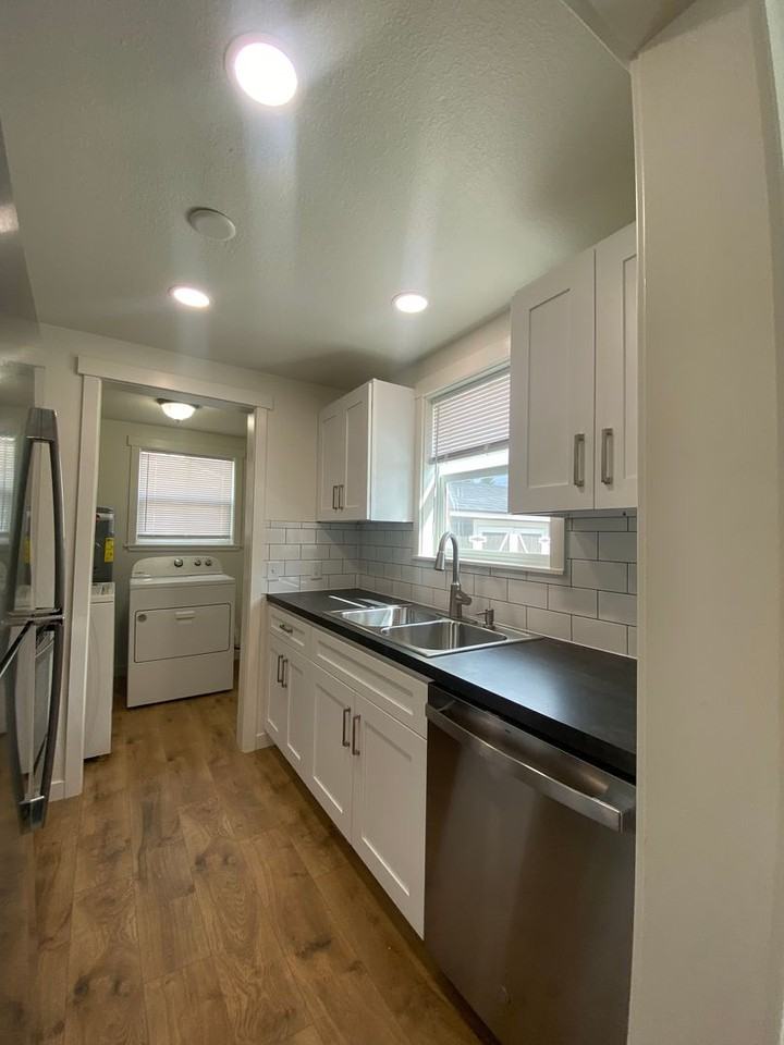 353 W Columbia Ave - Photo 6 of 18