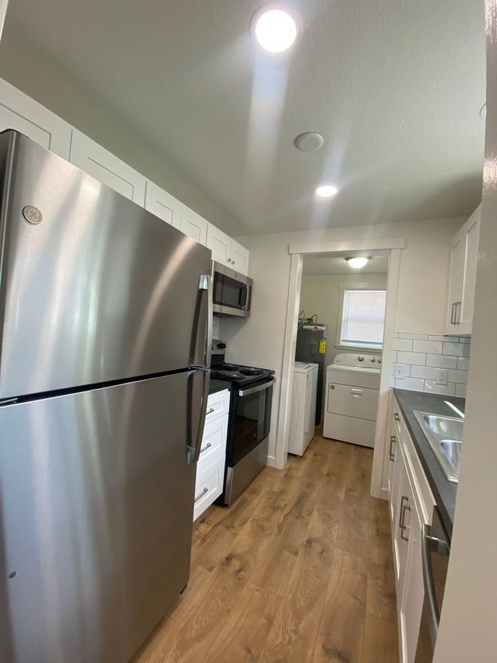 353 W Columbia Ave - Photo 7 of 18