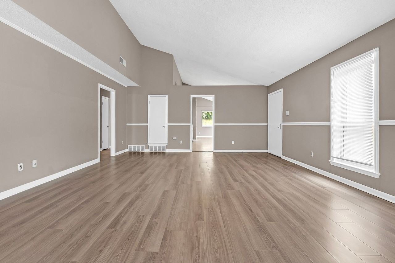 1816 Rapier Dr - Photo 4 of 22