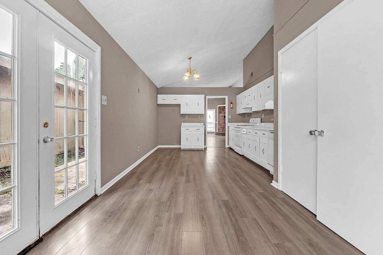 1816 Rapier Dr - Photo 5 of 22