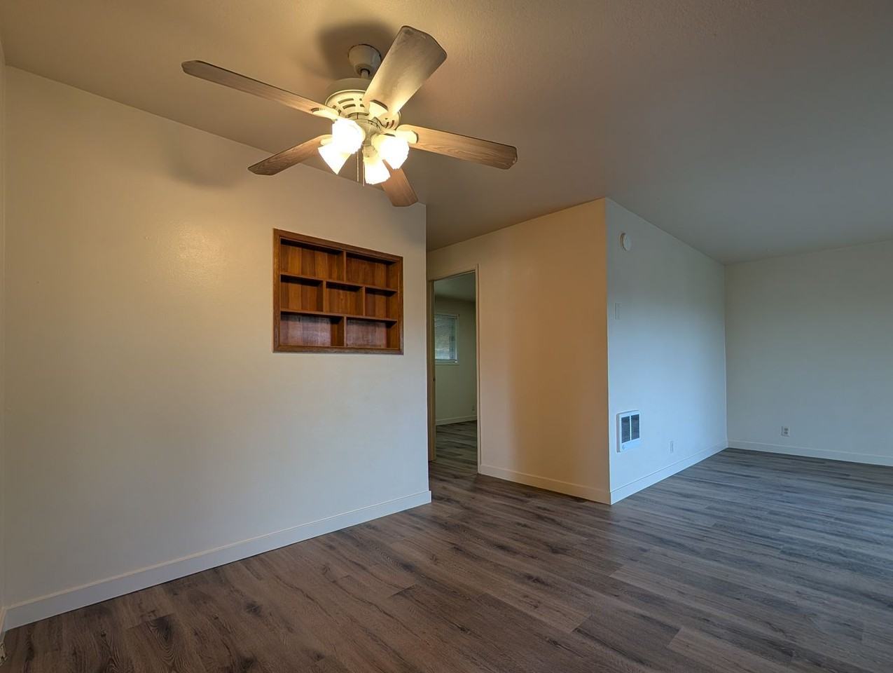 2541 Jefferson St - Photo 5 of 20