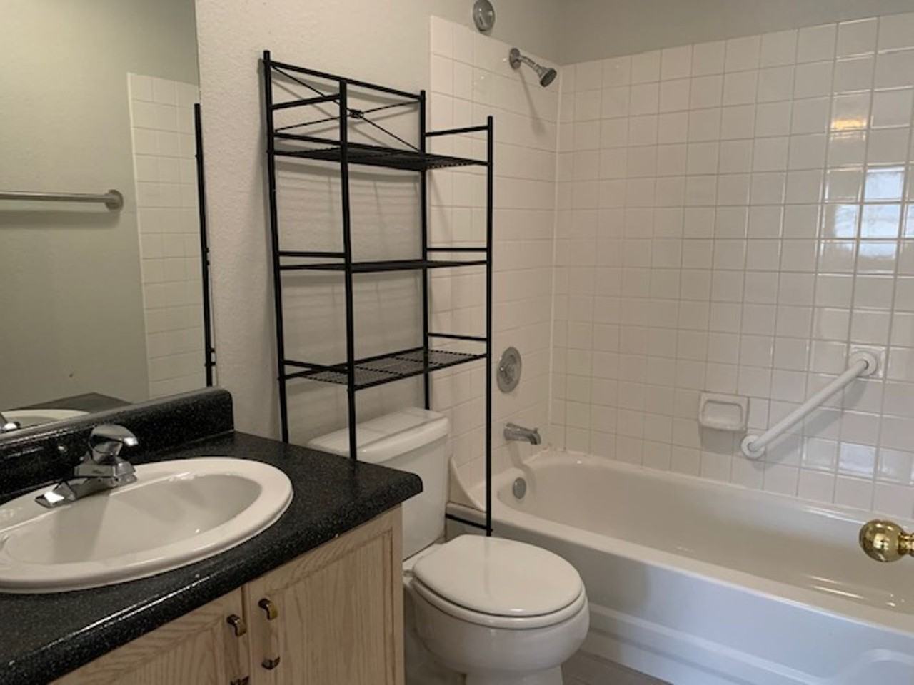 7604 Almeria Ave - Photo 5 of 18