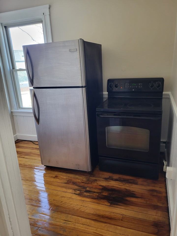74 Pecker Street - Photo 3 of 7