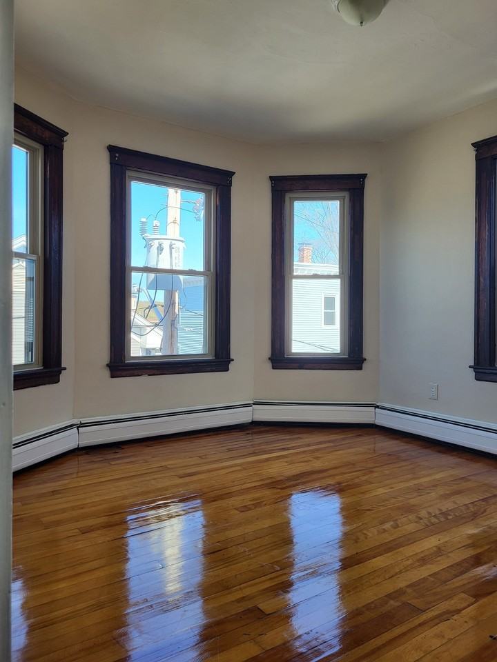 74 Pecker Street - Photo 6 of 7