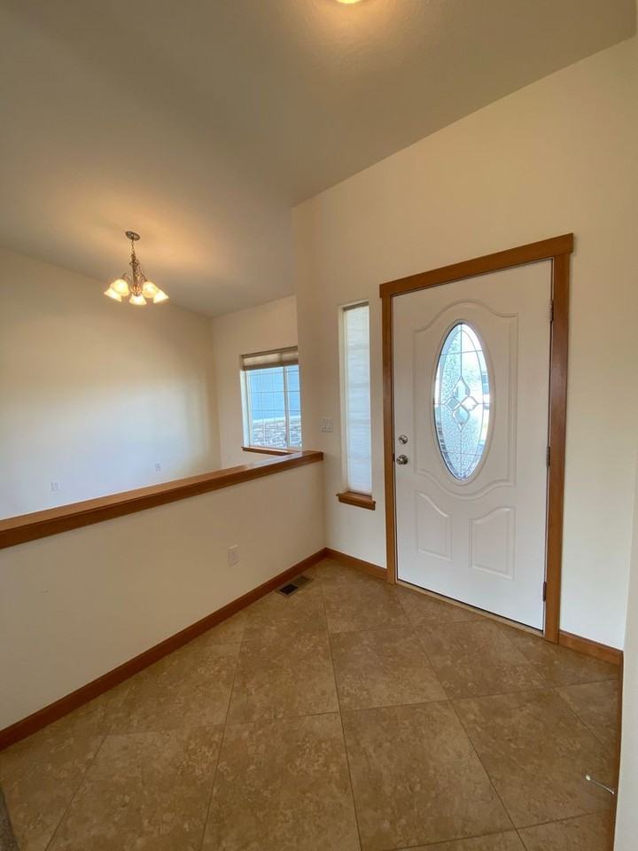 3511 Hovley Ln - Photo 3 of 39