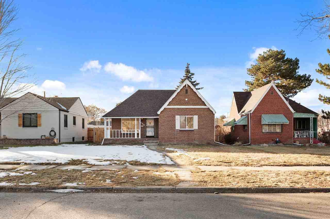 3085 Clermont St - Photo 2 of 36