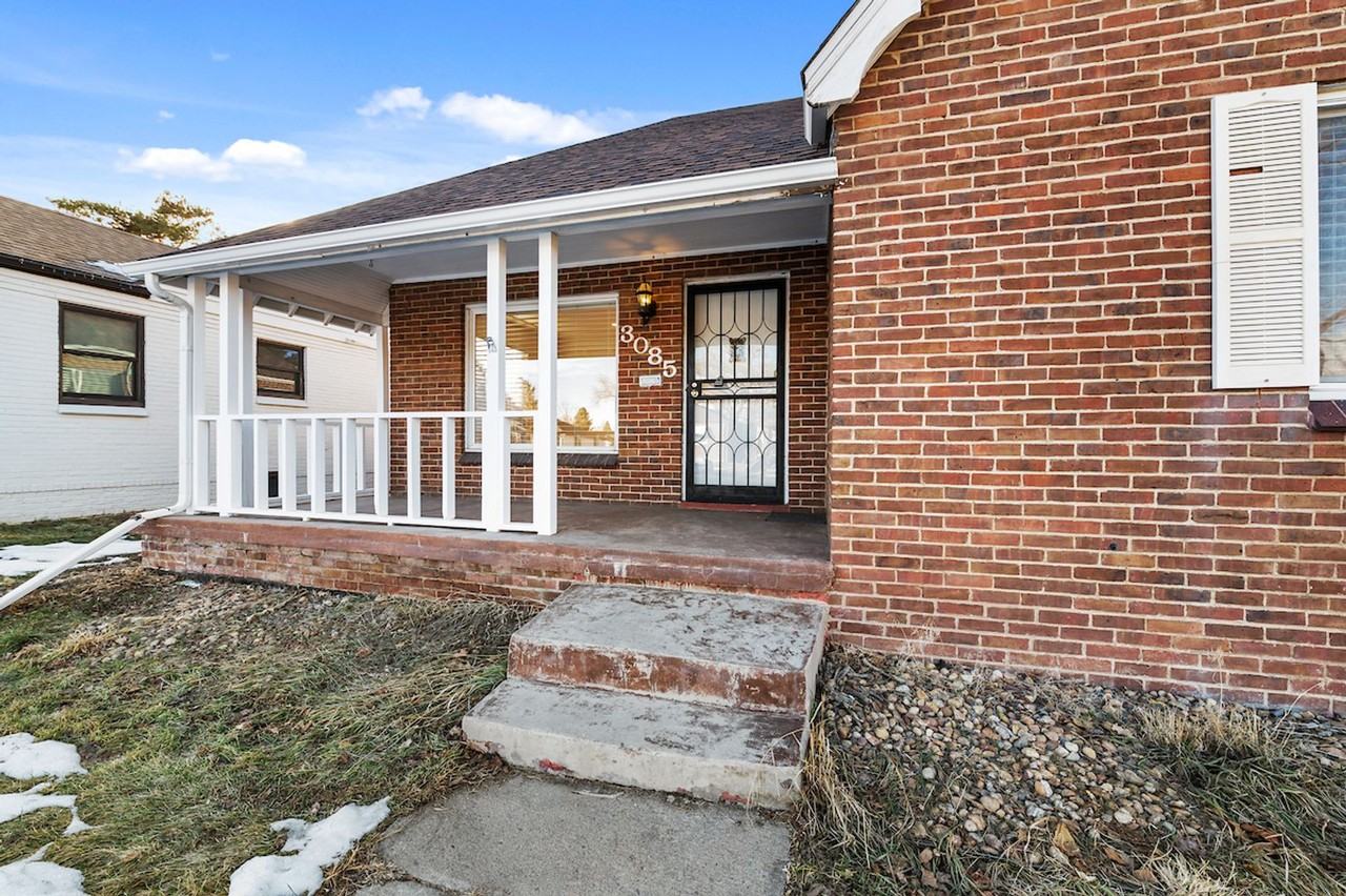 3085 Clermont St - Photo 5 of 36