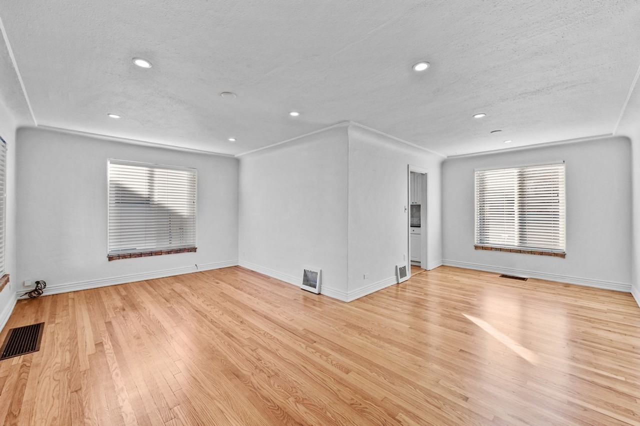 3085 Clermont St - Photo 7 of 36