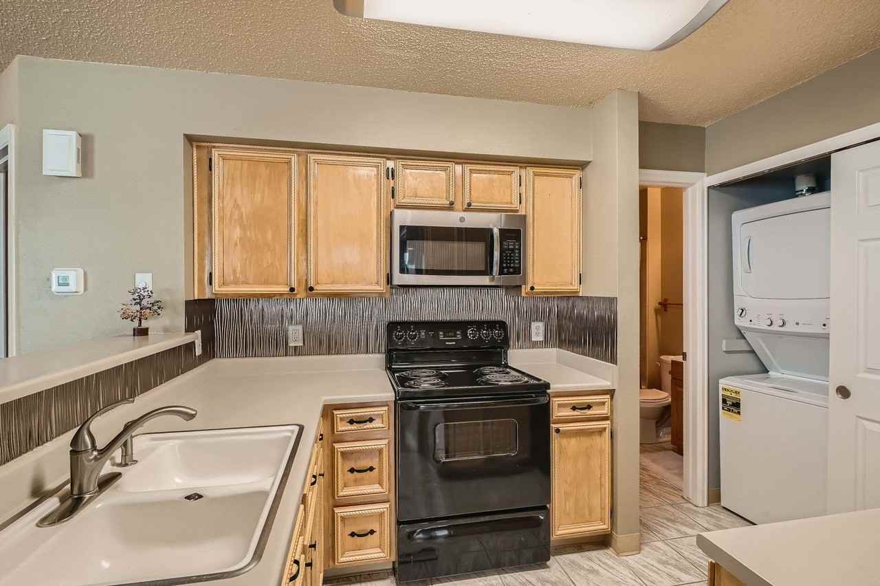 13874 E Lehigh Ave #G - Photo 6 of 17