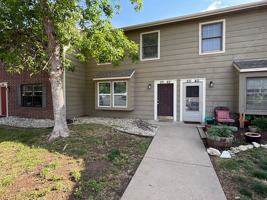featured image of 2542 Candlecrest Cir
