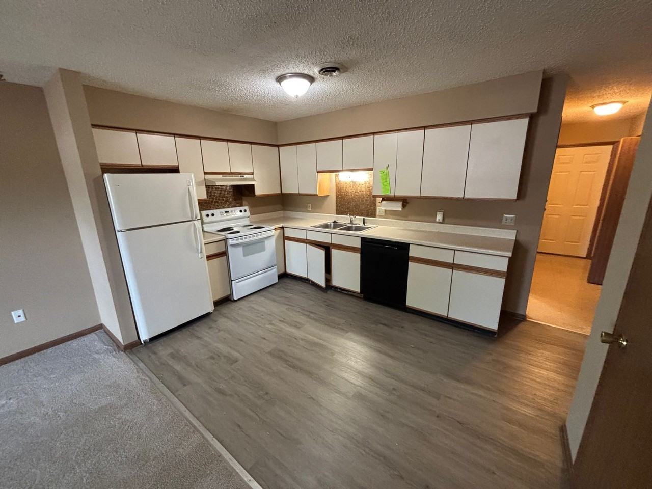 2542 Candlecrest Cir - Photo 6 of 12