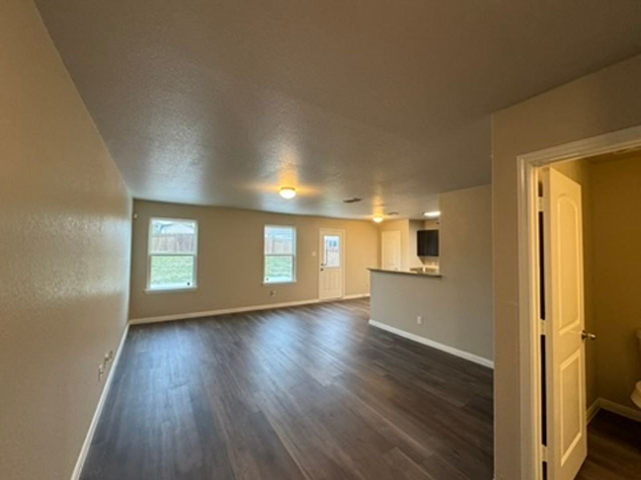 2906 Lavender Mdw - Photo 5 of 21