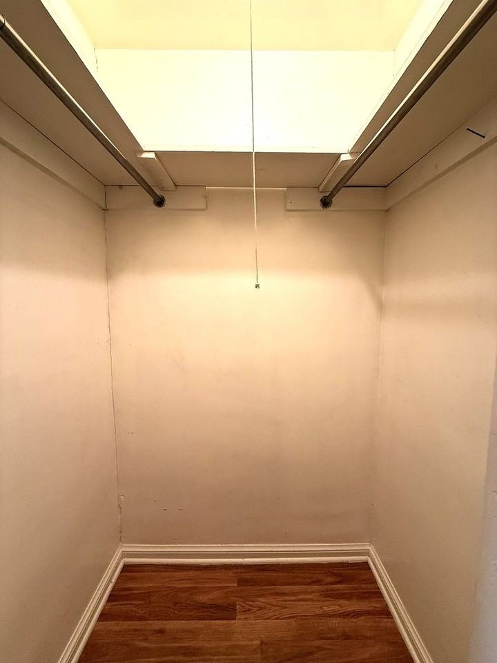 217 W Maple St - Photo 5 of 14