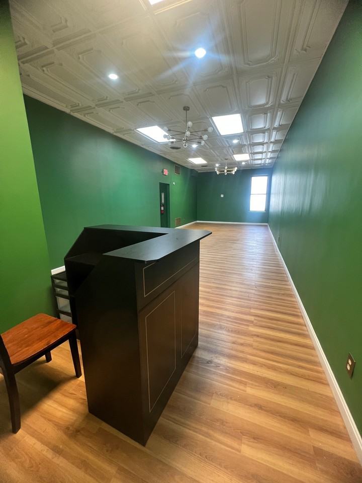 327-331 Main Street (6 Chapin Street) - Photo 5 of 7