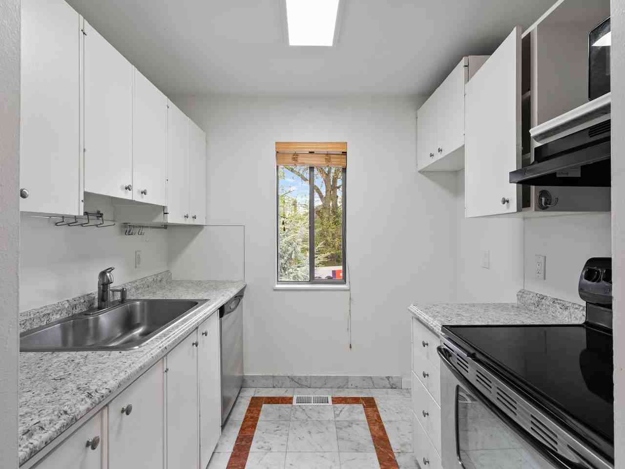120 G St #5 - Photo 4 of 9