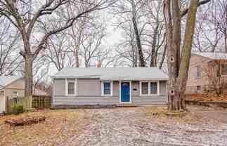619 Ne 41st Ter - Photo 1 of 1