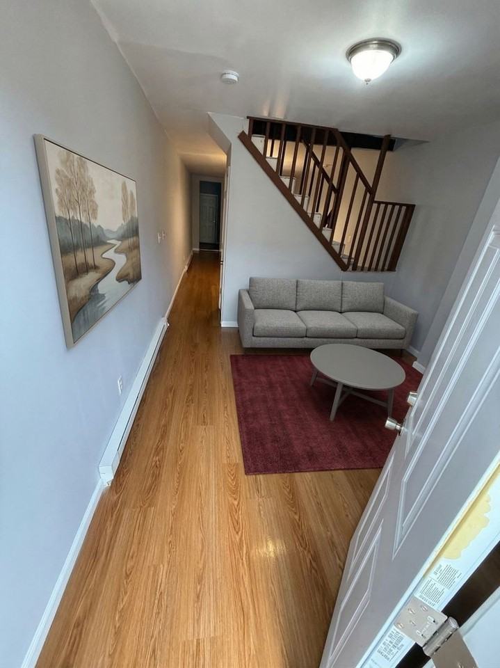 423 S Payson St - Photo 2 of 9