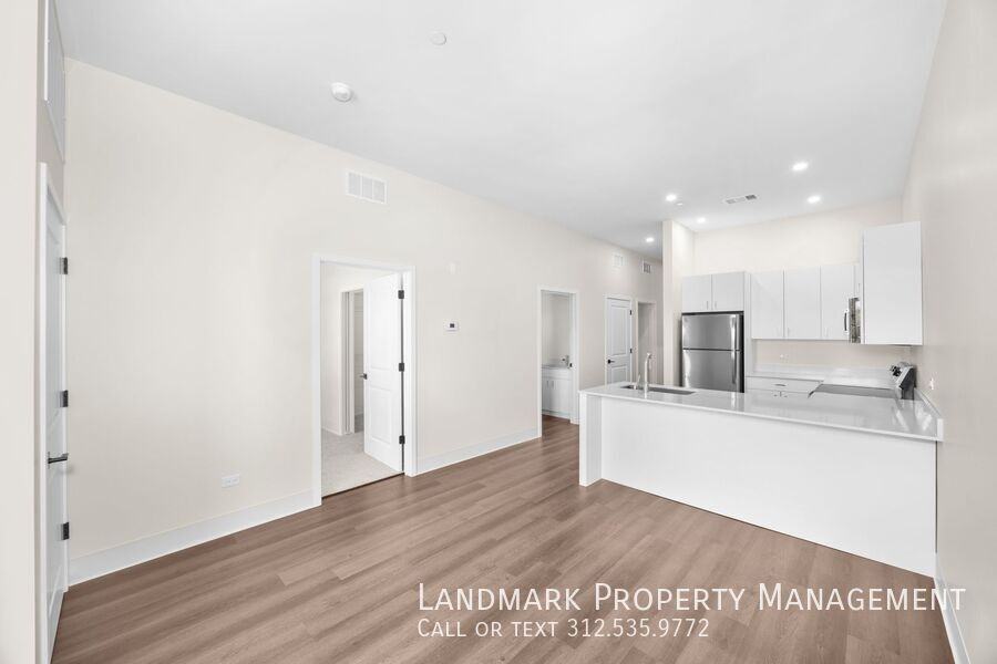 923 S State St #309 - Photo 5 of 13