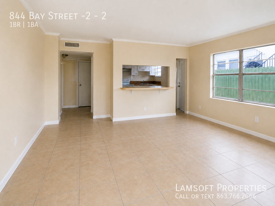 844 Bay St #2 - Photo 5 of 20