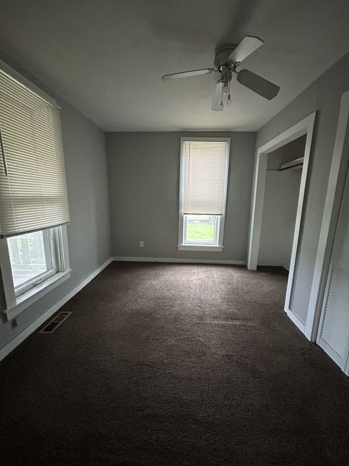 406 S Joplin St - Photo 4 of 13